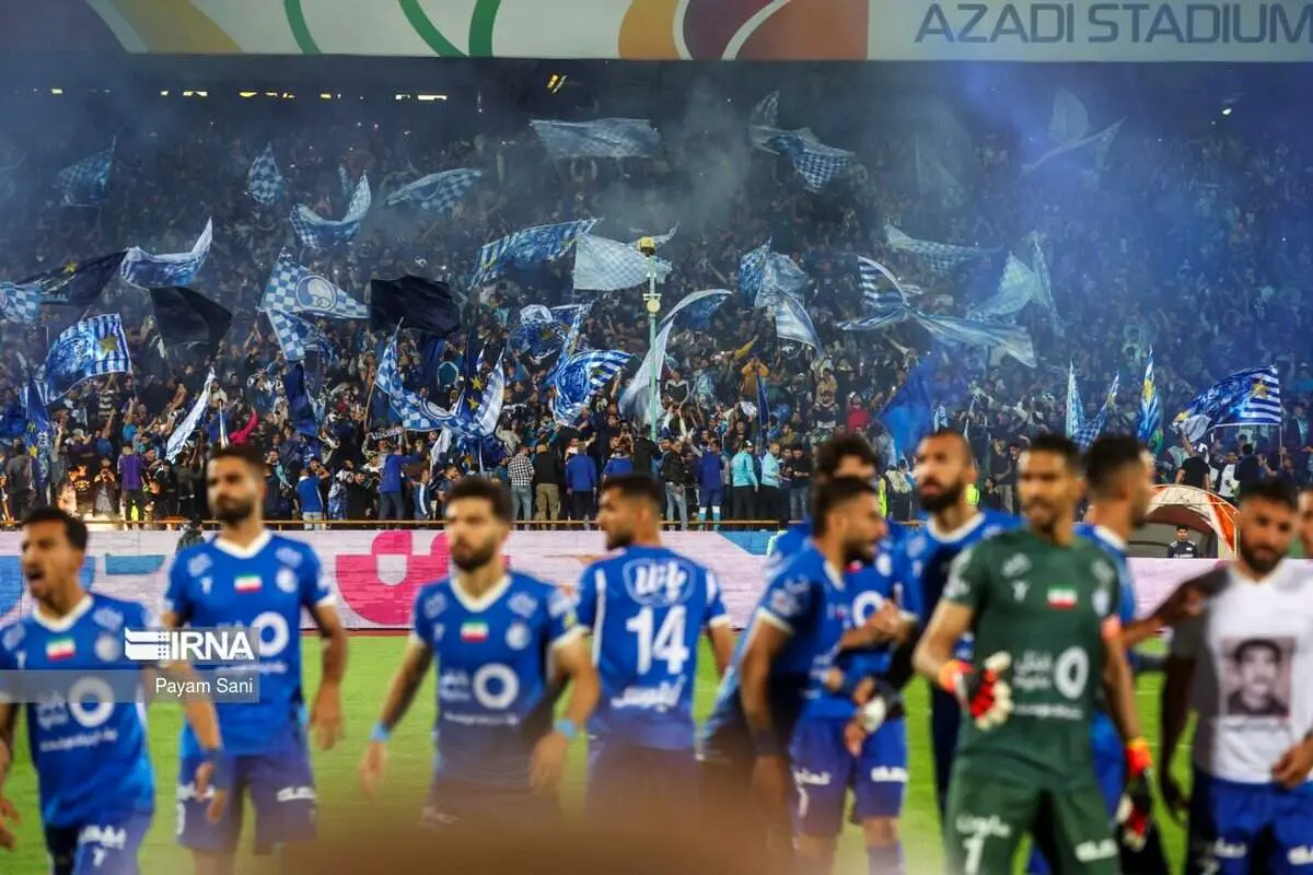 خوشحالی جنجالی هاشمینسب در آزادی/ تصاویر