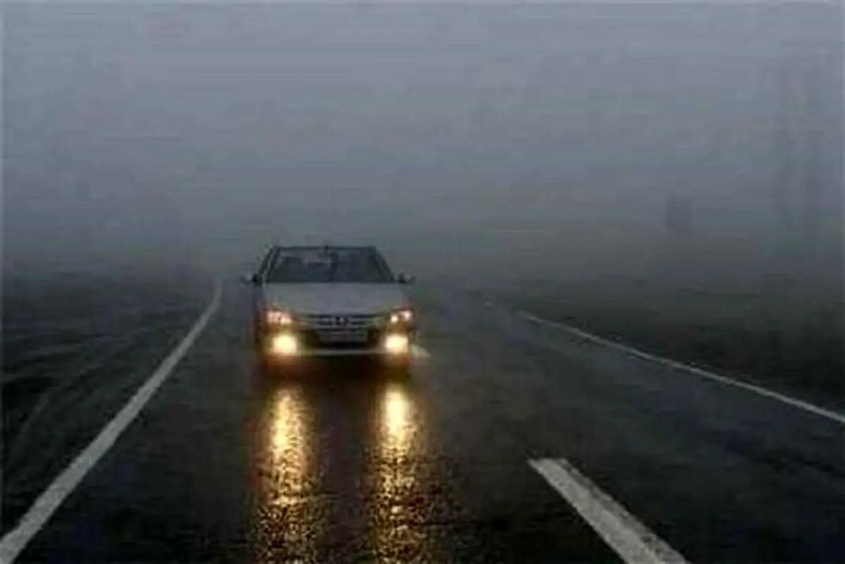 باران و مه گرفتگی در ۱۲ محور کشور
