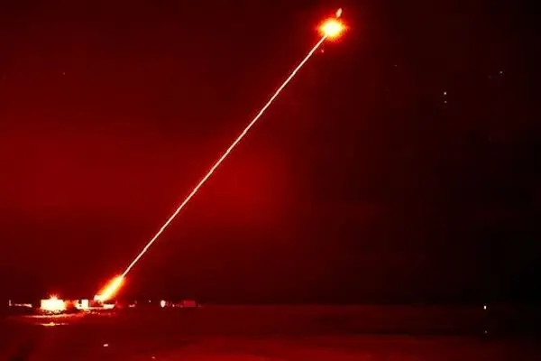 این سلاح لیزری جهان را غافلگیر کرد / آپولو چه مشخصاتی دارد؟