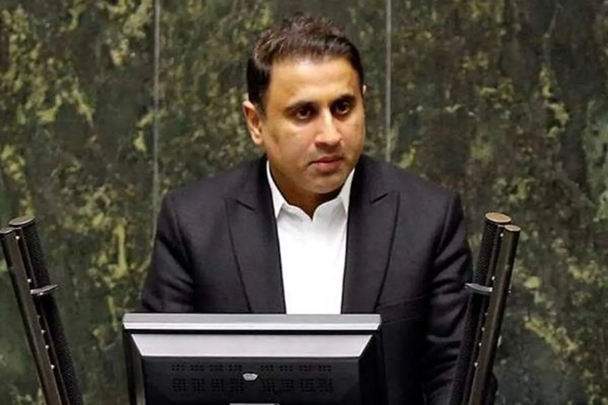 نماینده مجلس:  نمیشود رییس جمهور دنبال تیک آبی اینستاگرام باشد ولی پلتفروم ها را برای مردم مسدود کنیم