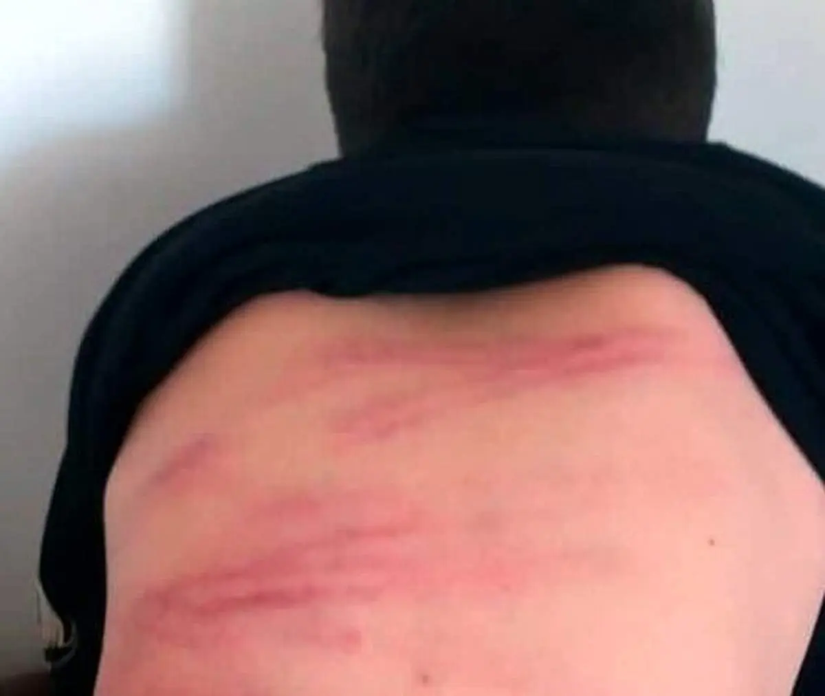 ضرب و شتم دانشآموزان با کابل توسط معلم سنندجی/ تصاویر