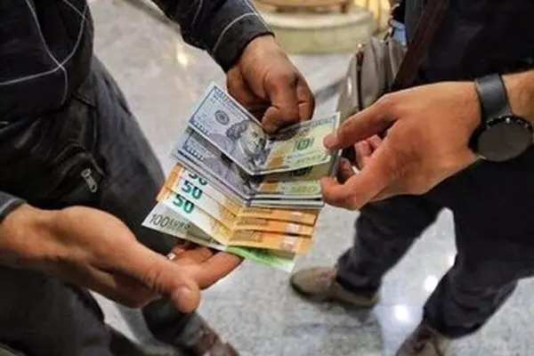 پیش بینی قیمت دلار تا اوایل مرداد ماه / نرخ دلار را چگونه محاسبه کنیم؟ 