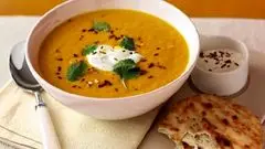 طرز تهیه سوپ کرفس پاییزی برای مقابله با آلودگی هوا/ راحت و مقوی