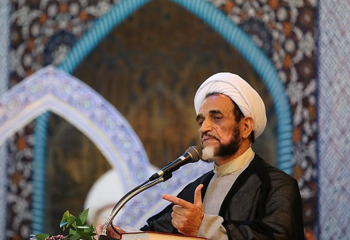 پناهیان را به مناظره دعوت میکنم