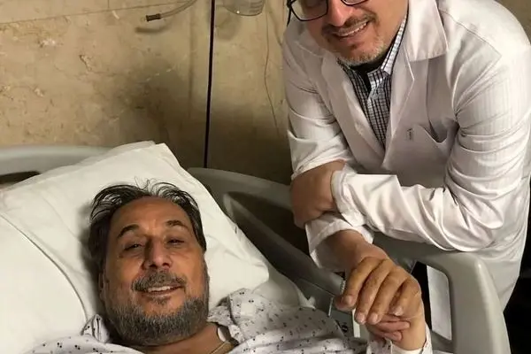 عمو قناد پس از جراحی در بیمارستان/ عکس
