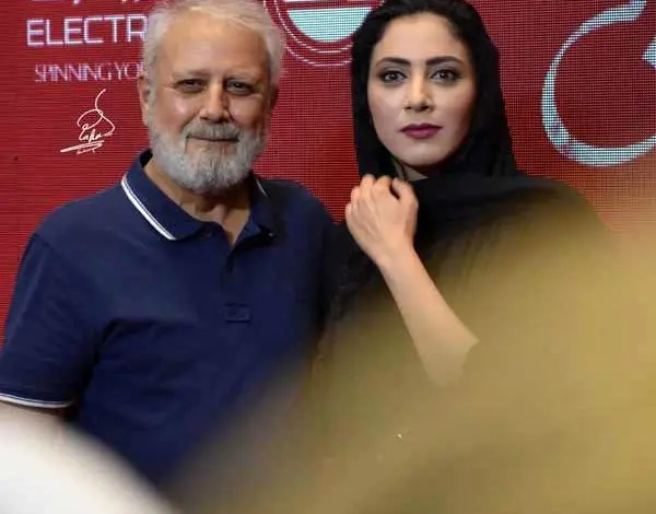 قاب صمیمی مارال فرجاد با پدرش