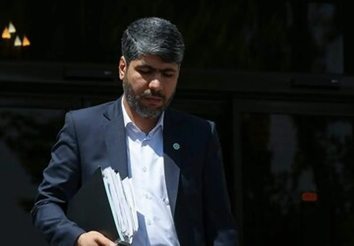 مخالفت تلویحی معاون رییسجمهوری با افزایش ۲ درصدی حقوق کارمندان