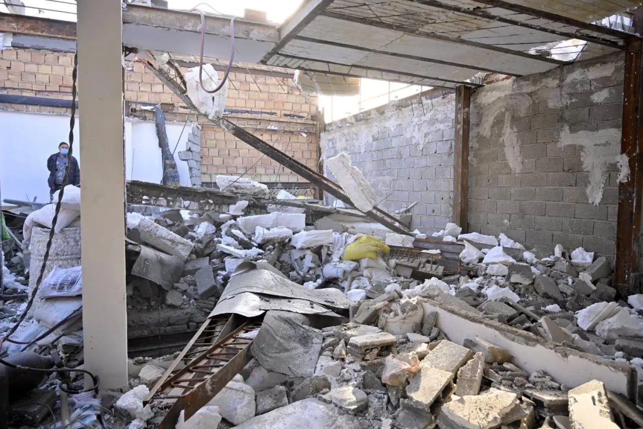 برخورد جدی و قانونی با املاک متخلف ادامه دارد/تخریب ساختمان غیرمجاز در گلابدره