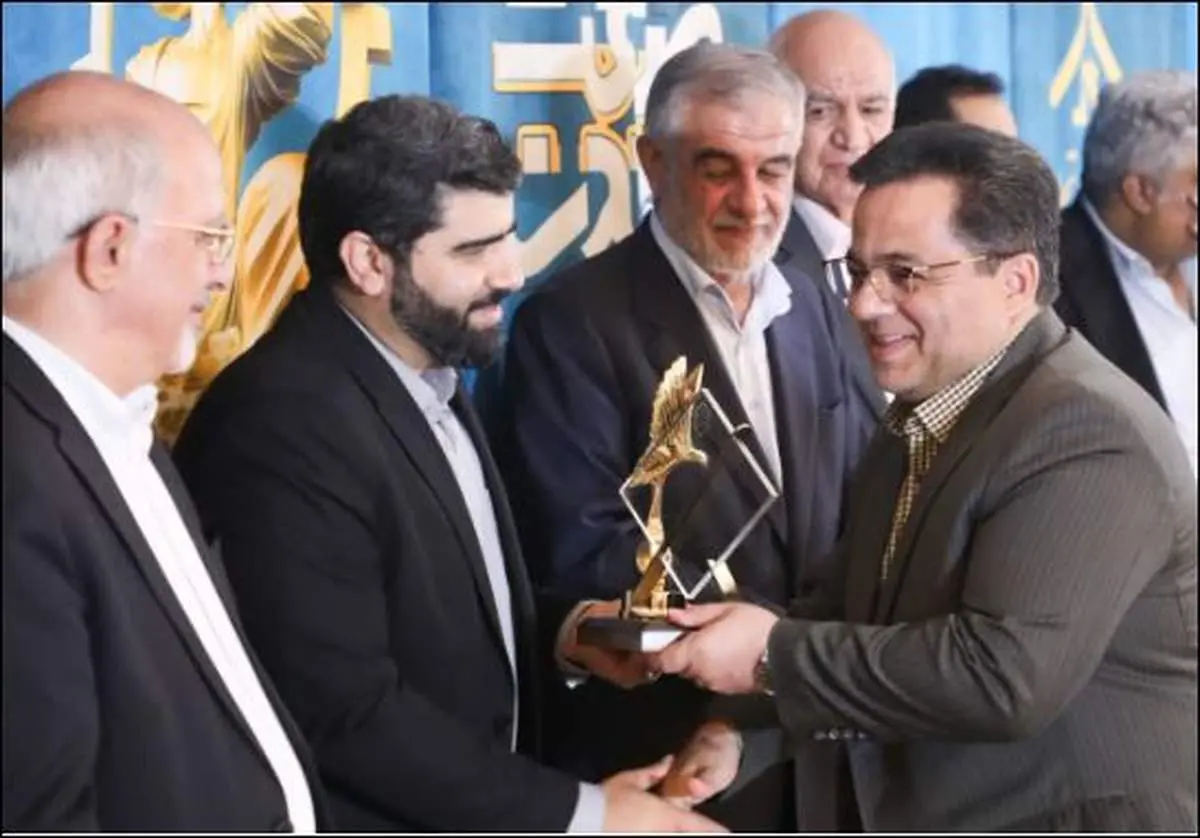 شرکت فولاد آلیاژی ایران به عنوان واحد نمونه صنعتی کشور انتخاب شد