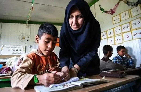 احکام رتبه‌بندی معلمان صادر و مشکلشان حل شد