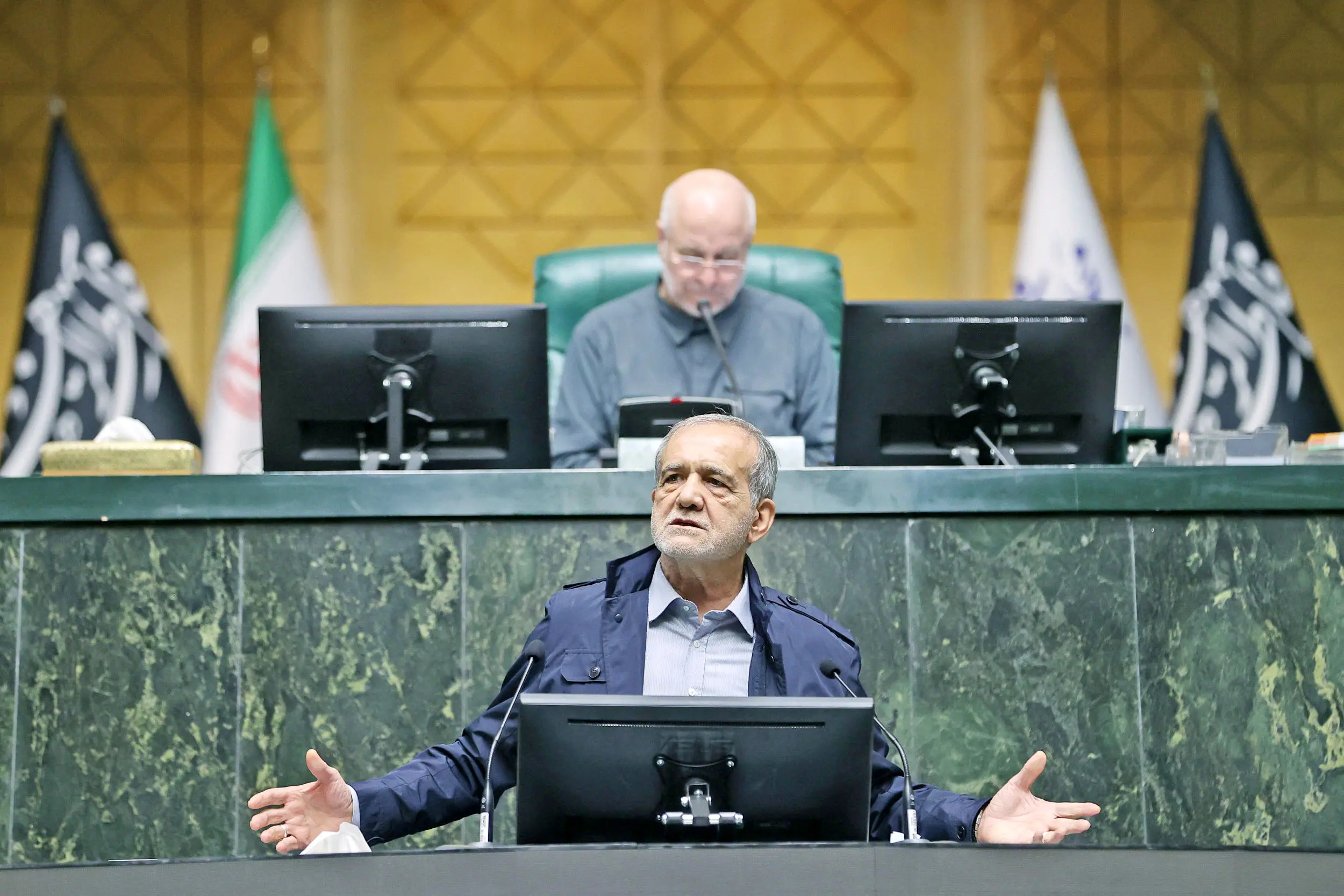 ما نمی توانیم حکومت کنیم ولی مردم گرسنه باشند