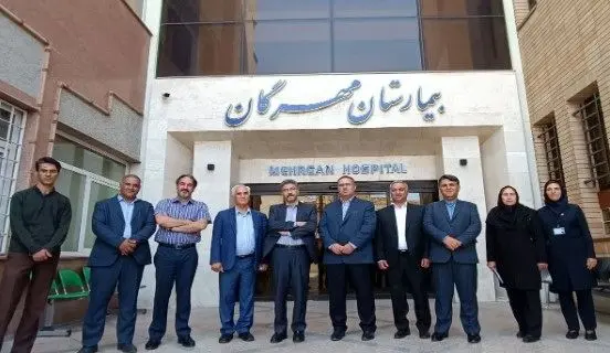 بازدید رئیس هیات مدیره بیمه دانا از بیمارستان مهرگان کرمان