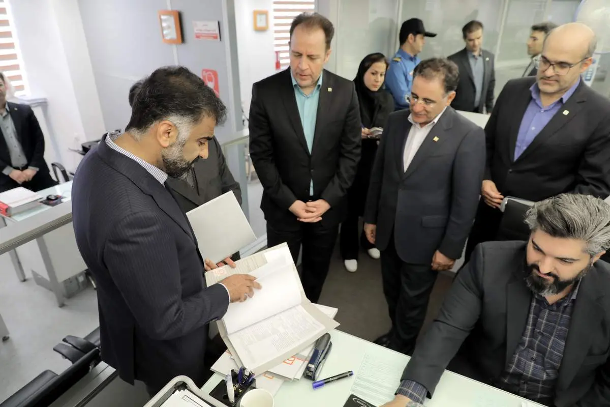 امسال سال شکوفایی شعب تهران است