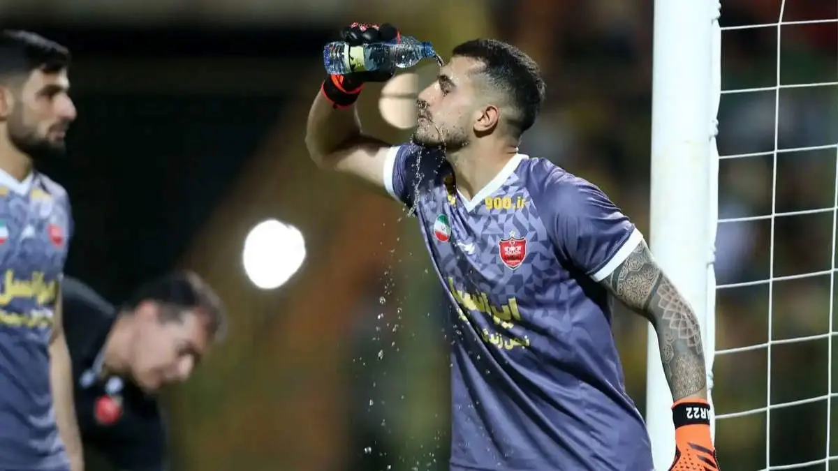 دروازهبان جوان پرسپولیس تاریخساز شد