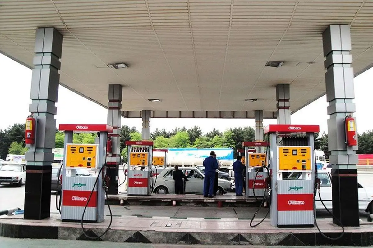 وزیر اقتصاد: بنزین گران نمی‌شود