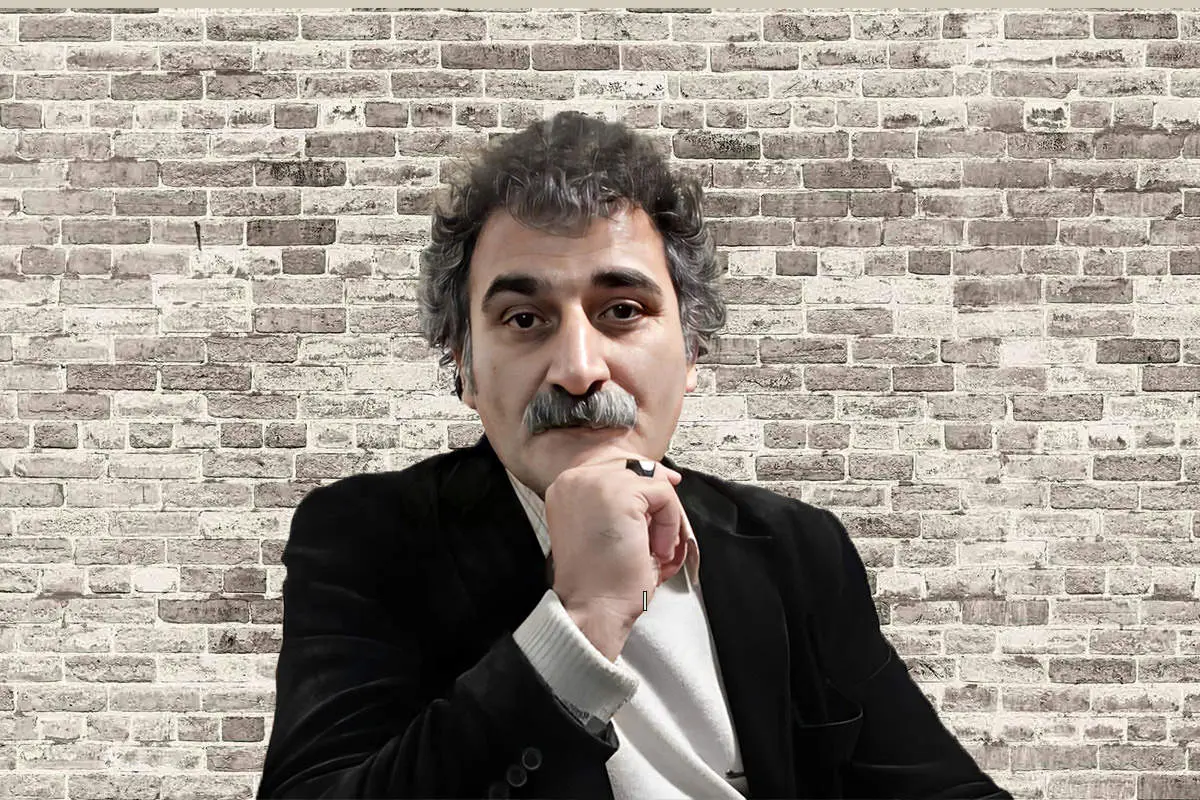 نوشتن برای من زیست روزانه است