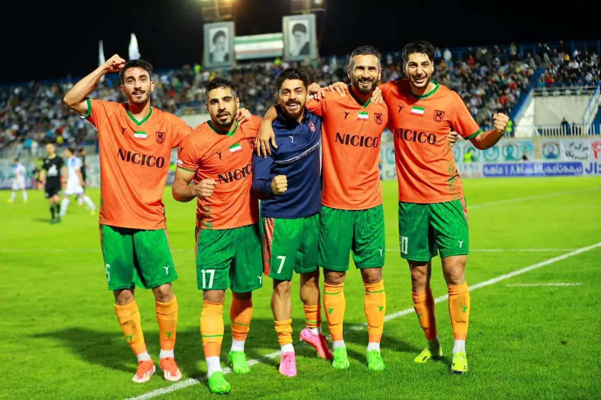 پوستر مس  برای تضعیف روحیه پرسپولیس/ عکس