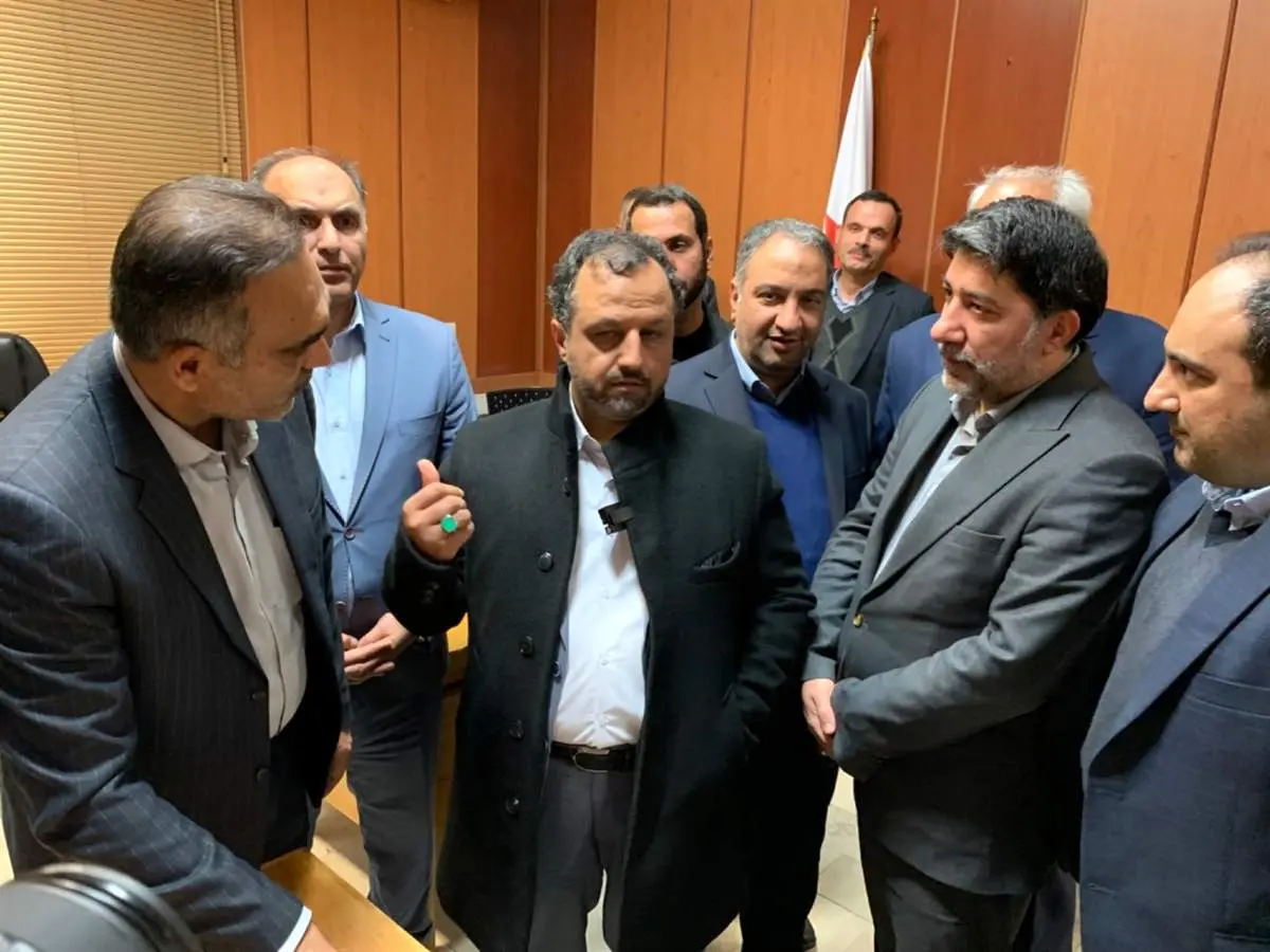 بازدید وزیر امور اقتصادی و دارایی از میز خدمت اموال تملیکی