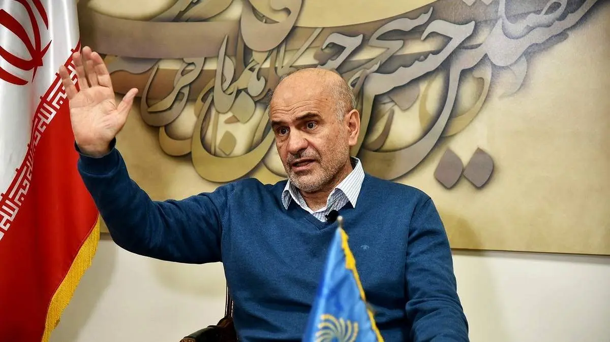 فرشاد مومنی: آبروبرتر از فساد در ایران نداریم !