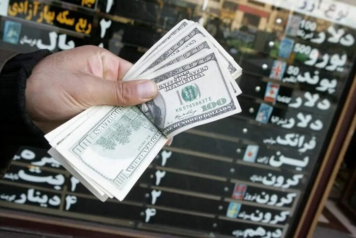 قیمت دلار ۴۲ هزار و ۷۸ تومان 