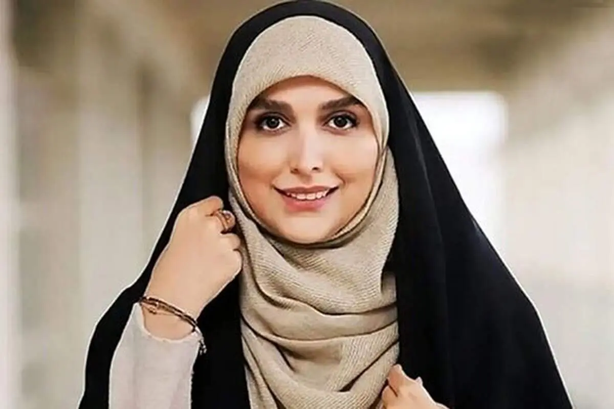 عکس جدید مژده لواسانی در عمارت