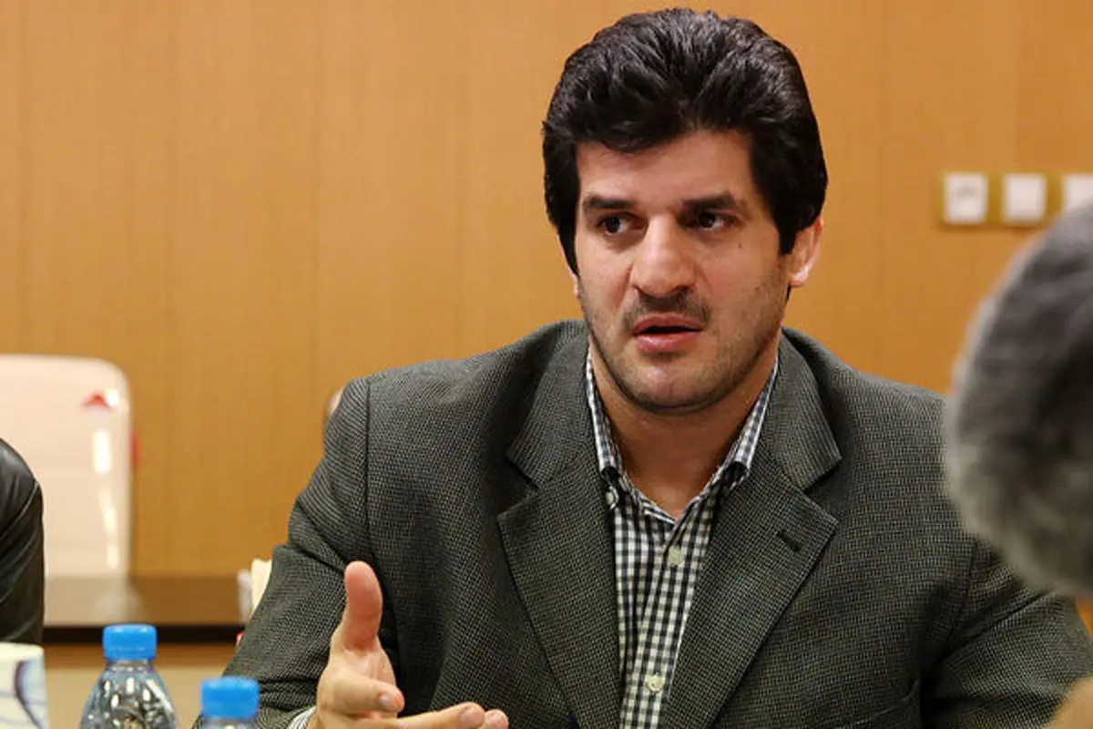 درخواست رسول خادم از مردم/با قهرمانهایمان مدارا کنیم