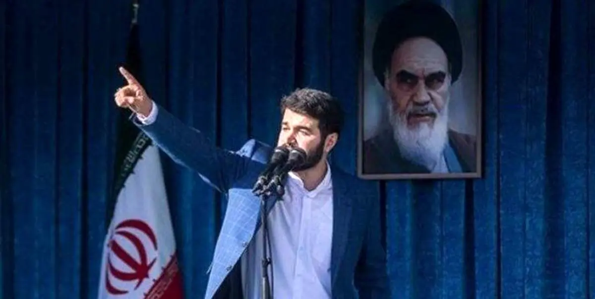 شعرخوانی یک مداح علیه روحانی در 22 بهمن
