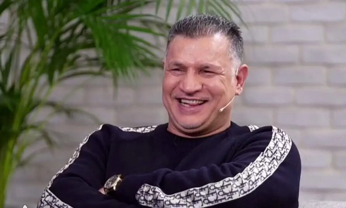 پیراهن ۱۰۰ میلون تومانی بر تن علی دایی! 