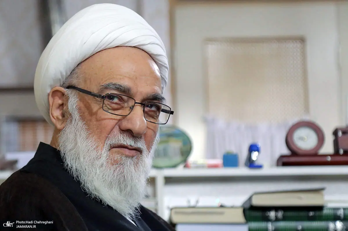 آیت الله گرامی: رضاخان از خشونت نتیجهای نگرفت | برخوردهای جاهلانه، خشونتآمیز و تند، اثر خوبی ندارد