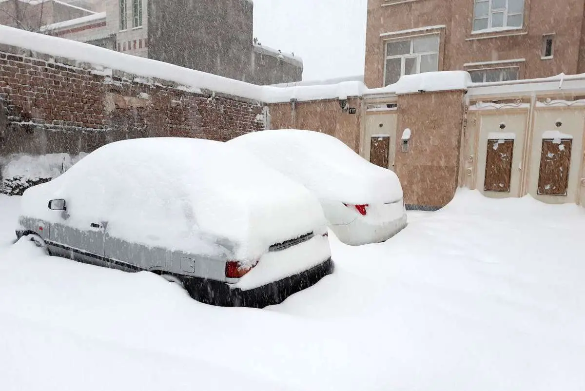 بارش برف شدید پنج شنبه و جمعه 26 بهمن در این مناطق/ کولاک و یخبندان در جاده ها