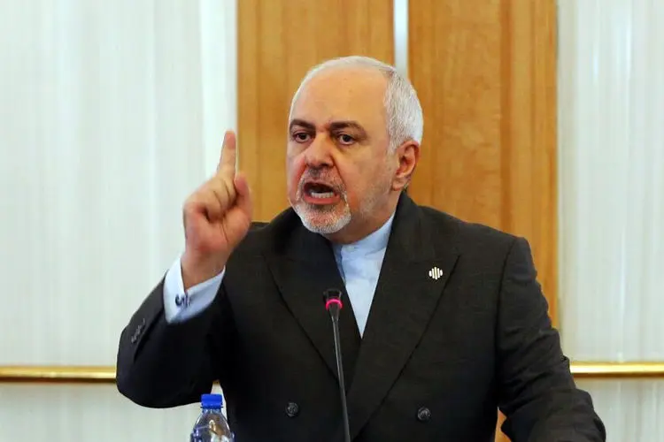 محمد جواد ظریف: توان مذاکراتی و  نظامی خوب است اما باید بر حمایت مردمی سوار شد