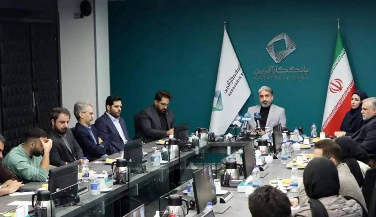 افزایش کیفیت خدمات و توجه به مشتریان خرد؛ در دستور کار بانک کارآفرین