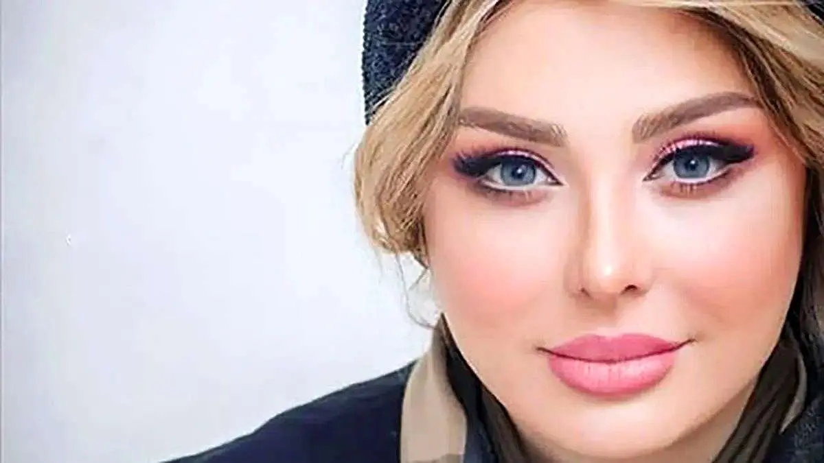 نیوشا ضیغمی با چهرهای متفاوت/ سوار بر خودرو لاکچری چند میلیاردی!/ عکس