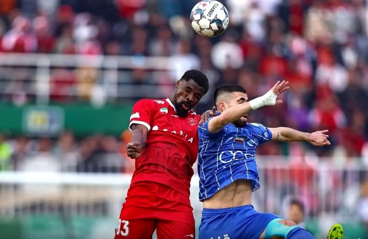 سرخابی‌ها ضد فوتبال بازی کردند