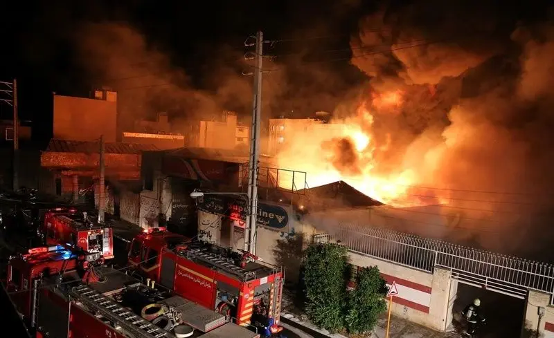 ببینید | آتش‌سوزی مهیب در جایگاه سوخت مایع در یاسوج