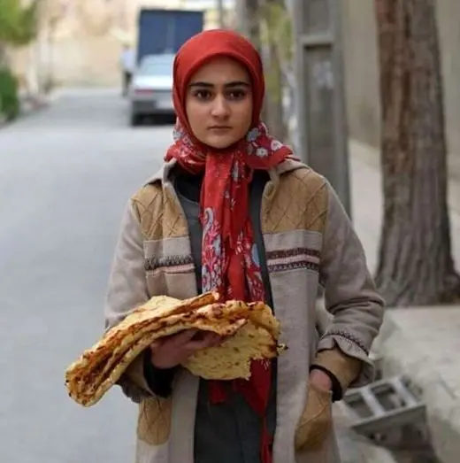 ملیکا پارسادوست در کدام فیلم ها بازی کرده؟/ تصویری در کنار مهناز افشار