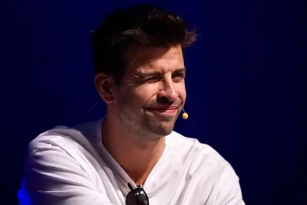 جرارد پیکه استاد دانشگاه شد!/ عکس