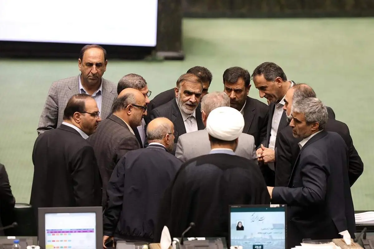 کمک مالی ۱۷۰نماینده به مردم غزه!