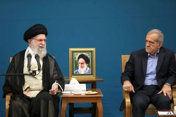 دیدار پزشکیان با رهبر انقلاب پیش از سفر به نیویورک