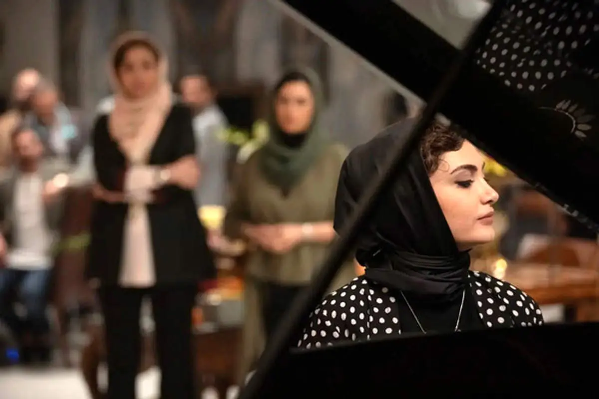 سکانس جنجالی زخم کاری با حضور الناز ملک/ فیلم