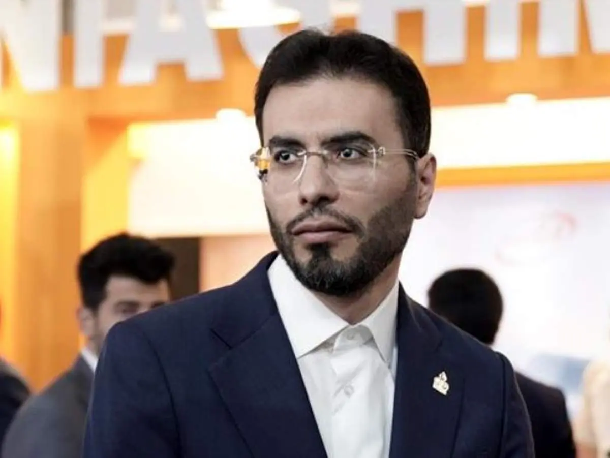  تبدیل وضعیت کارکنان پیمانی به قرارداد مستقیم با پتروشیمی امیرکبیر