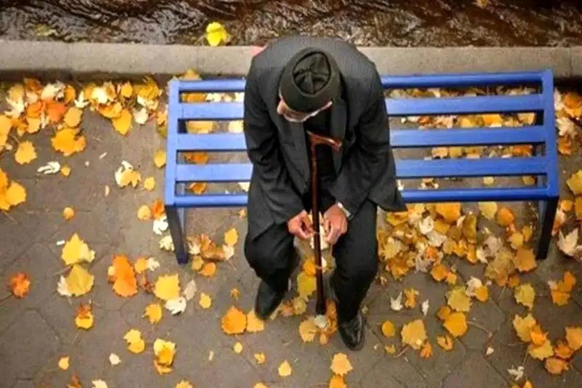 انتقاد فعالان کارگری به افزایش سن و سابقه بازنشستگی
