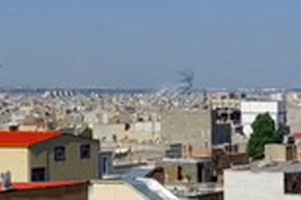 ببینید/ لحظه اصابت پرتابه به ایست و بازرسی کاشان 