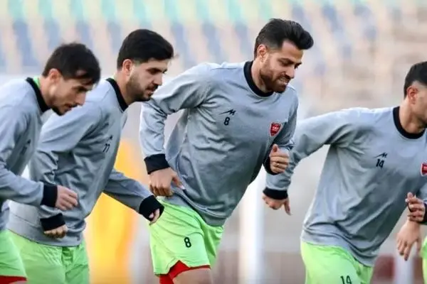 بازگشت مدافع کلیدی پرسپولیس به تمرینات؛ آماده درخشش برابر شمس‌آذر