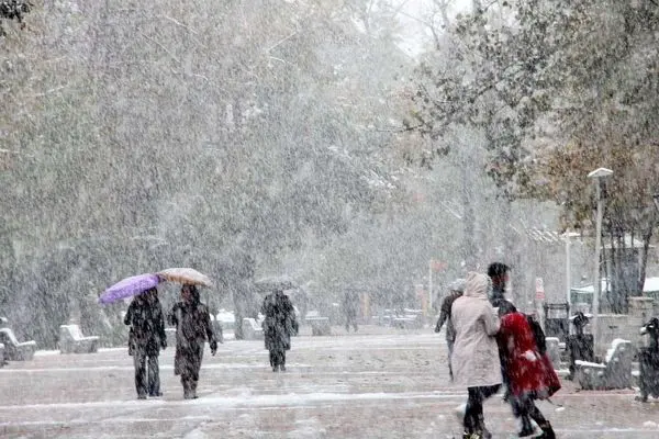 مدارس شنبه ۱۰ آذر ۱۴۰۳ در تهران و سراسر کشور  بخاطر سرما تعطیل می شود؟