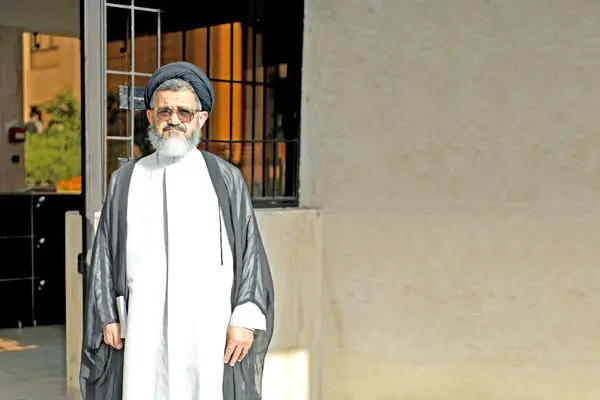 برخی به دنبال گروکشی از وضعیت موجود هستند