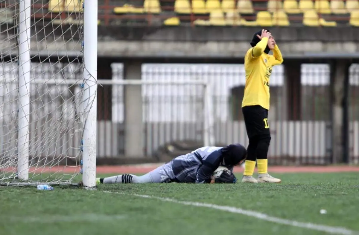 سپاهان هنوز کادر فنی ندارد