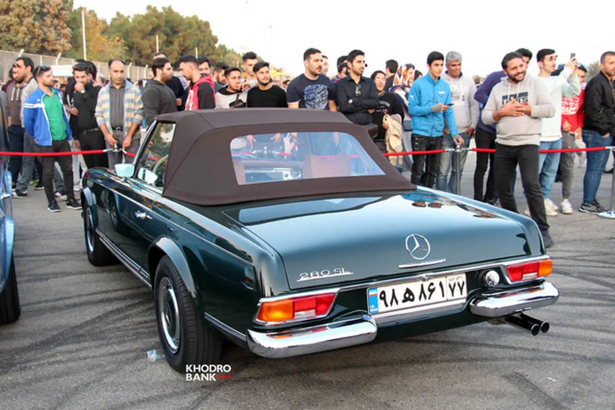 دستور وزیر ورزش برای برخورد با هنجارشکنان همایش خودروهای کلاسیک