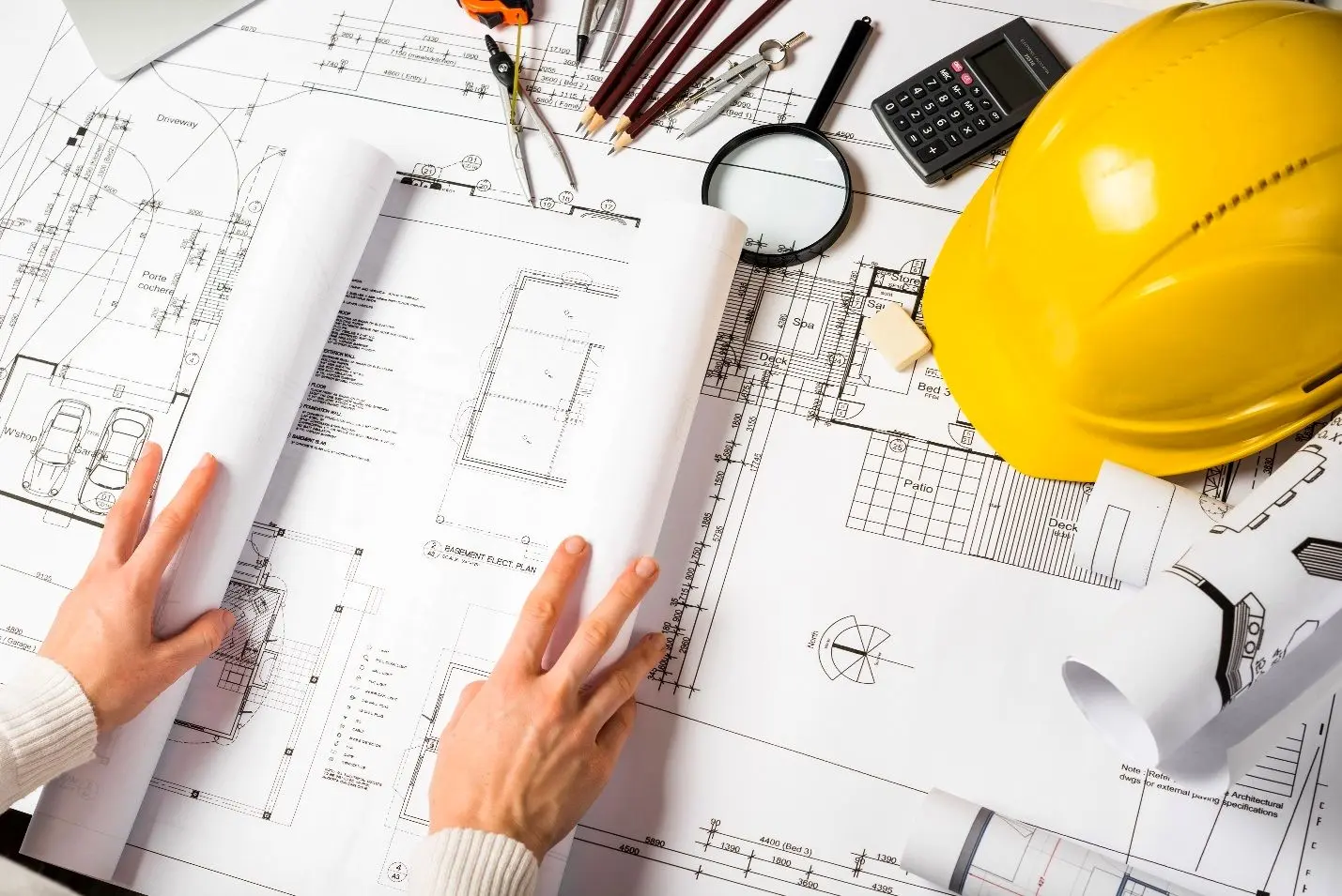 مزایا و چالش‌های شغل مهندسی معماری؛ آیا این شغل برای شما مناسب است؟

