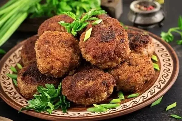 طرز تهیه کتلت گردو به روش اصیل شمالی